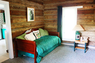 Dawt Mill Log Cabin