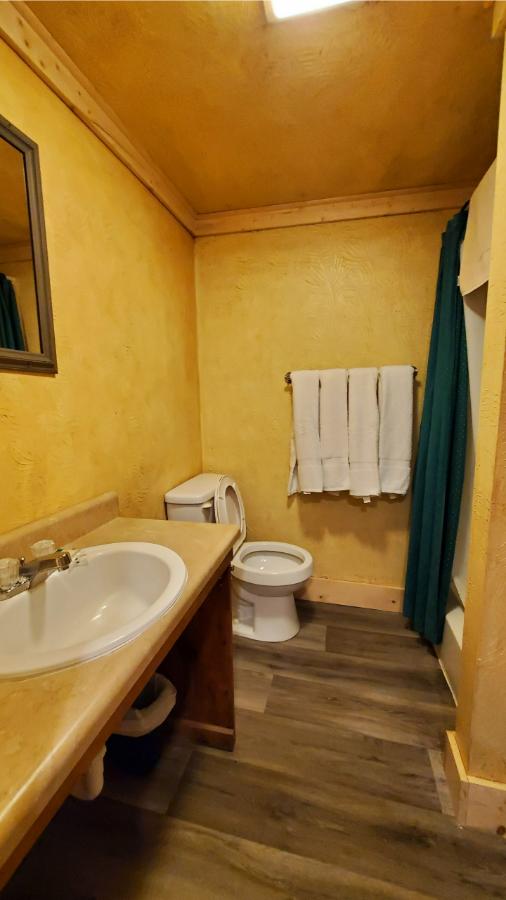 Hodgson-House-5 Hodgson-House-5